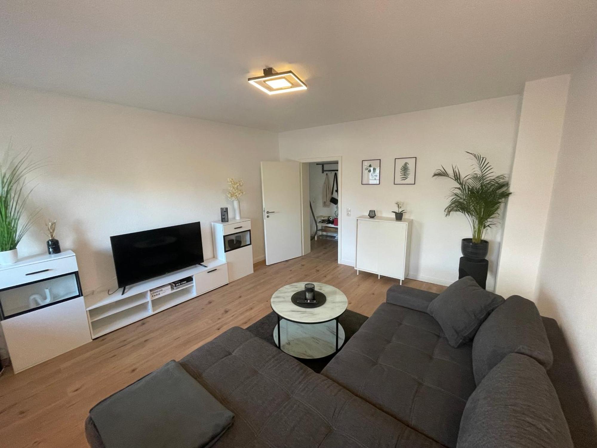 Gemuetliche Wohnung In Zentrumsnaehe Magdeburg Luaran gambar